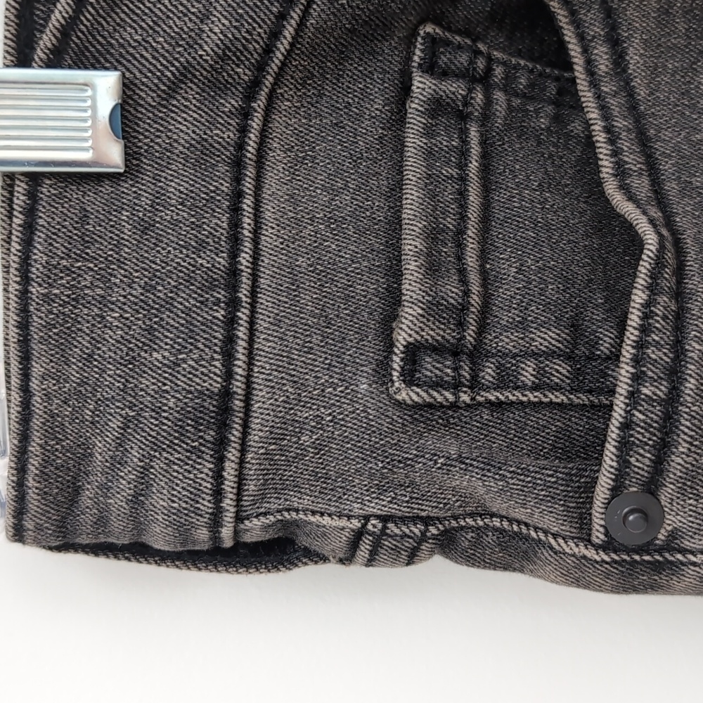 Everlane Mid Rise Skinny Washed Black Jeans - Picture 5 of 7